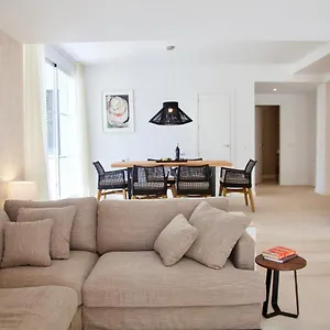 https://top-apartment-in-los-jardines-de-las-golondrinas.es-andalucia.com